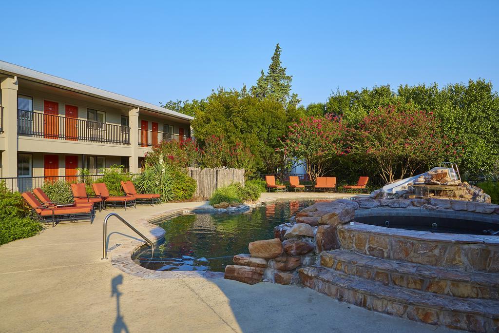 Fredericksburg Inn And Suites Luaran gambar